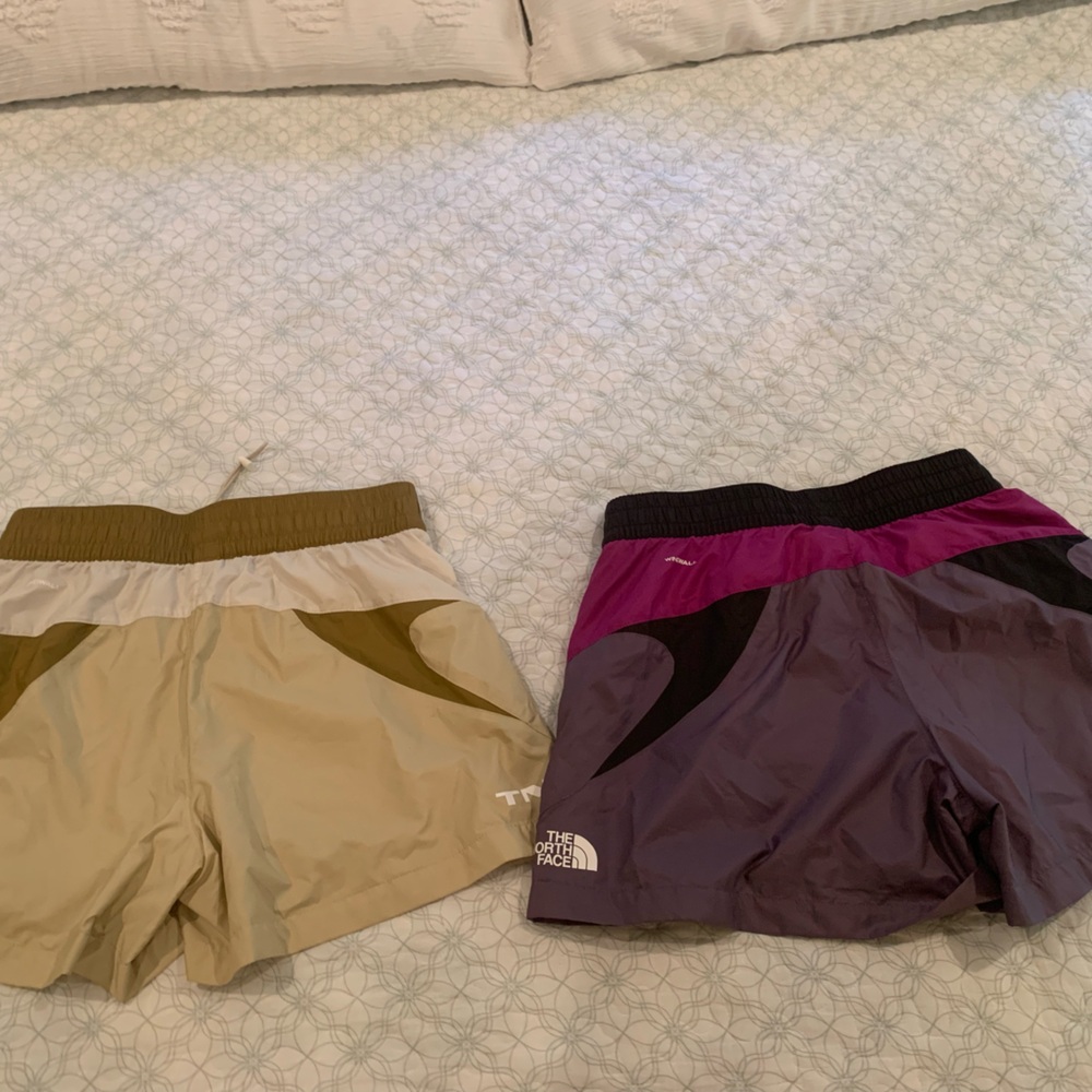 Women’s size medium north face shorts